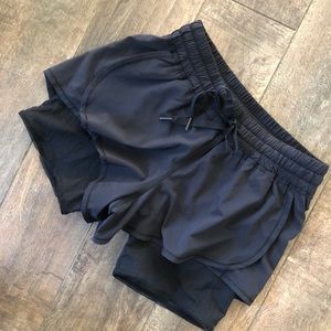Lululemon Hot to Street Short